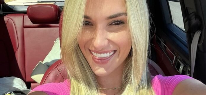 Kayla Simmons In Tiny Green Bikini Shows 'Side Game Is Strong'