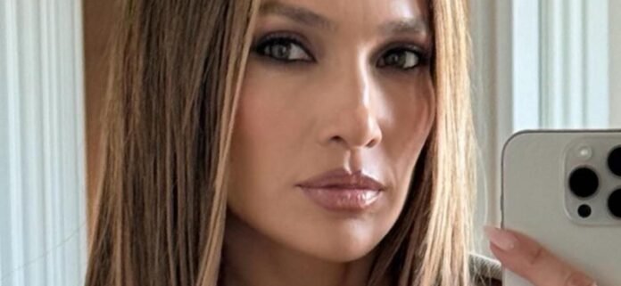 Jennifer Lopez In Plunging Bathroom Swimsuit Is 'Acting Like A Teenager'