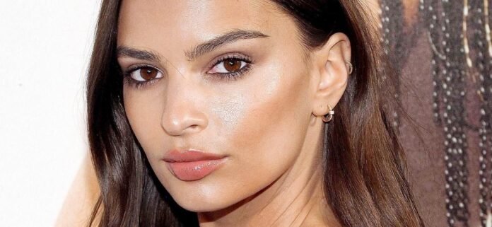 Emily Ratajkowski Told Bikini And Iced Coffee On Streets Is 'Next-Level'