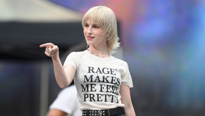 Paramore: See Photos of Hayley Williams & More Band Members