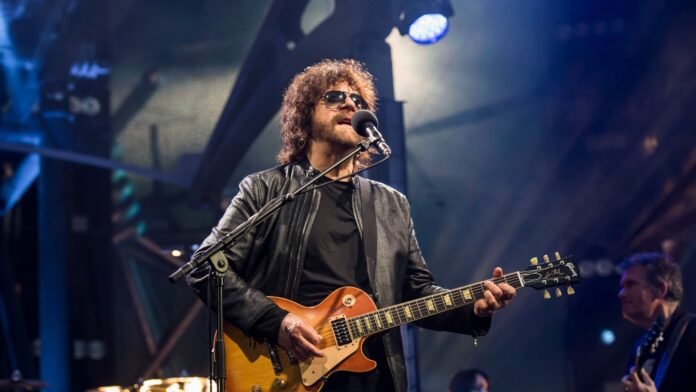 Jeff Lynne Cancels Final ELO Concert Ever Due to “Systemic Infection”
