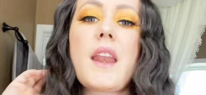 Jenelle Evans In See-Through Underwear Warns She 'Might Delete'