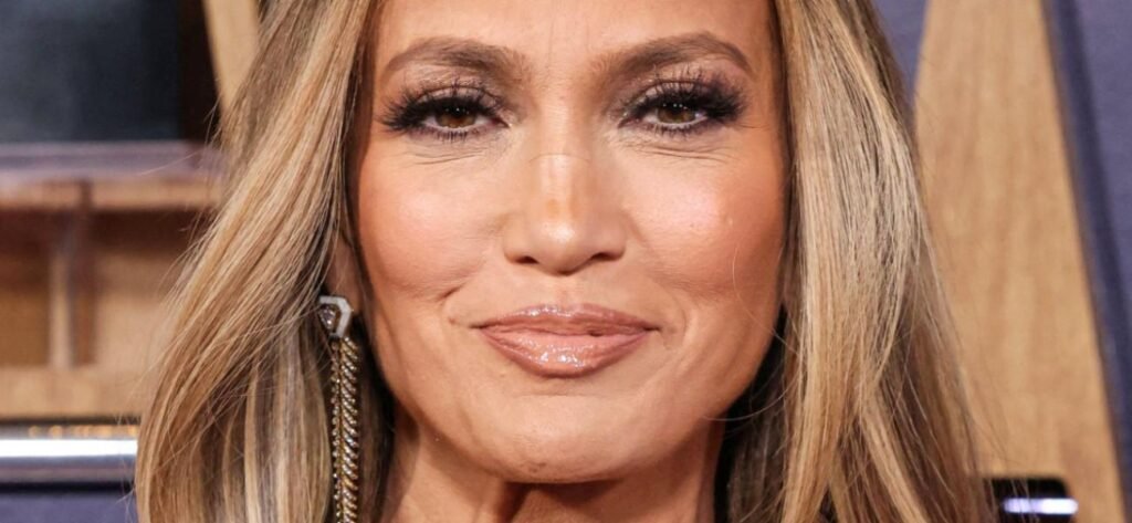 Jennifer Lopez Straddling Lounger In String Bikini Told To 'Act Her Age'