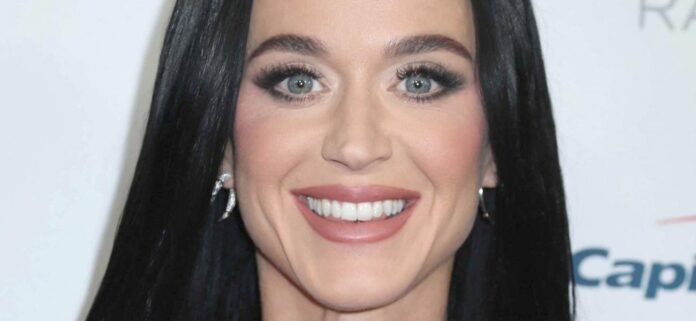 Katy Perry In Skimpy Bikini Spotted With Orlando Bloom In 'Awkward' Yacht Photos
