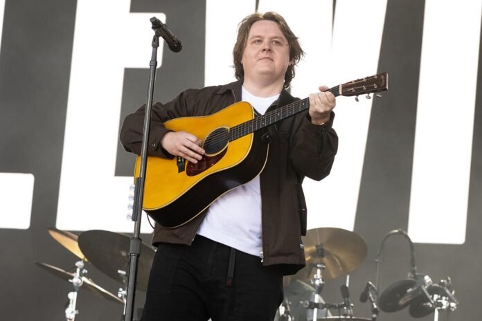 Lewis Capaldi Reflects on a 'Mental Episode' That Left Him 'Convulsing'