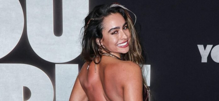 Sommer Ray In Shorts Accused Of Showing 'Way Too Much Cheek'