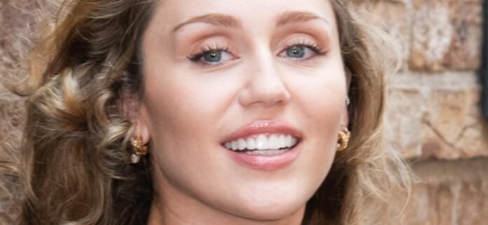 Miley Cyrus Exposing Chest On A Lawn Told Showing Off 'Like That' Unneccessary
