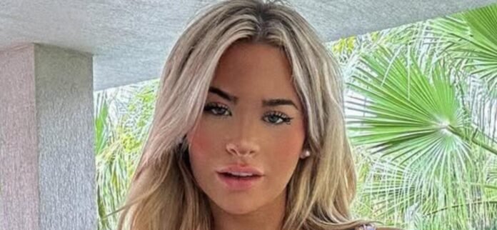 Emily Elizabeth In Tight Pink Bikini Shows Off Her 'Massive Melons'