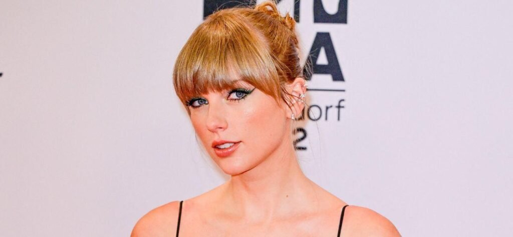Taylor Swift In Summer Bikini Is Not 'Trying To Seek Attention'