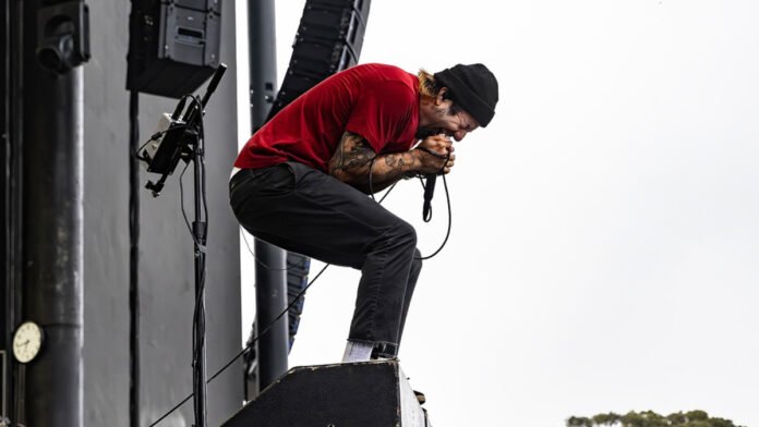 Song of the Week: Deftones Pick Up Where They Left Off with “my mind is a mountain”