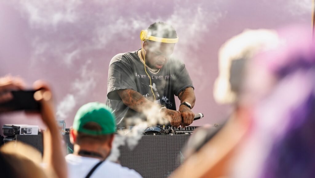 DJ Mustard Plays Surprise Set at Weedmaps’ LA Kickback Event