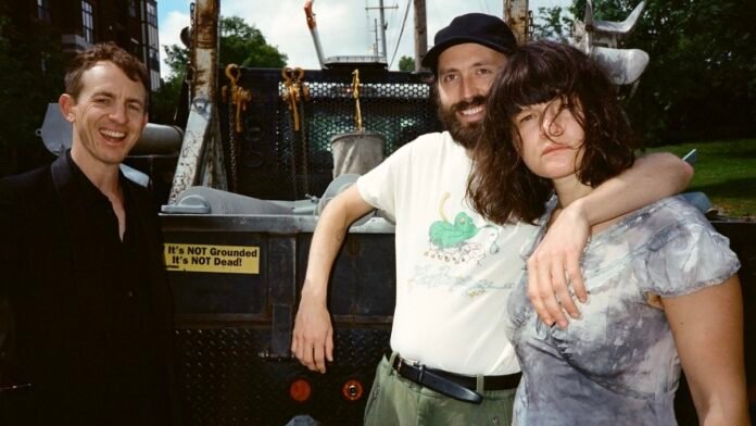 Big Thief Unveil New Songs “Los Angeles” and “Grandmother”: Stream