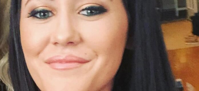 Jenelle Evans In G-String Bikini Highlights 'Thick' Body In The Ocean