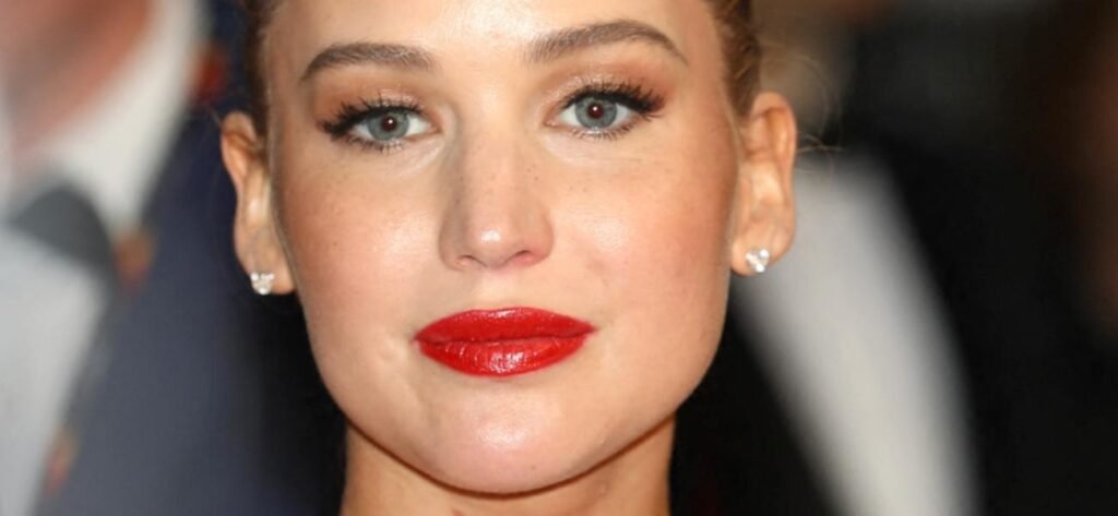 Jennifer Lawrence In Tight Plunging Swimsuit Deemed A Work 'Of Art'