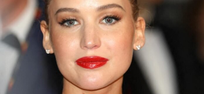 Jennifer Lawrence In Tight Plunging Swimsuit Deemed A Work 'Of Art'