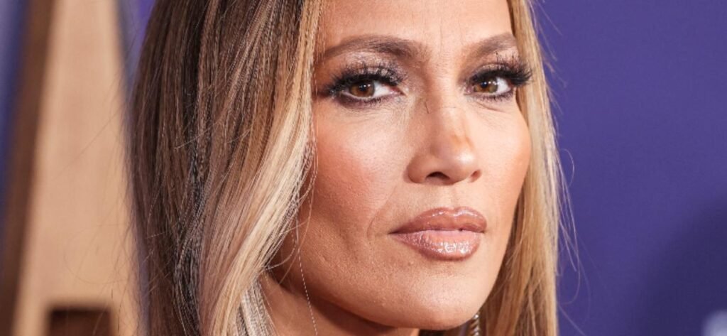 Jennifer Lopez 'Really Embarrassing' In G-String Bodysuit And High Heels