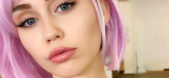 Miley Cyrus Sparks Hygiene Comments In Naked Photo While 'Needing A Bath'