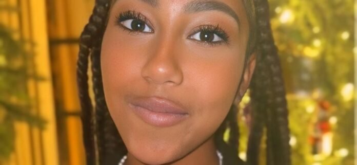 North West's Push-Up Corset 'Not Appropriate' For 12-Year-Old At Italy Dinner