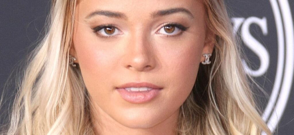 Gymnast Olivia Dunne's Unclothed Bathtub Photo Unpopular For Someone Who's A '10'