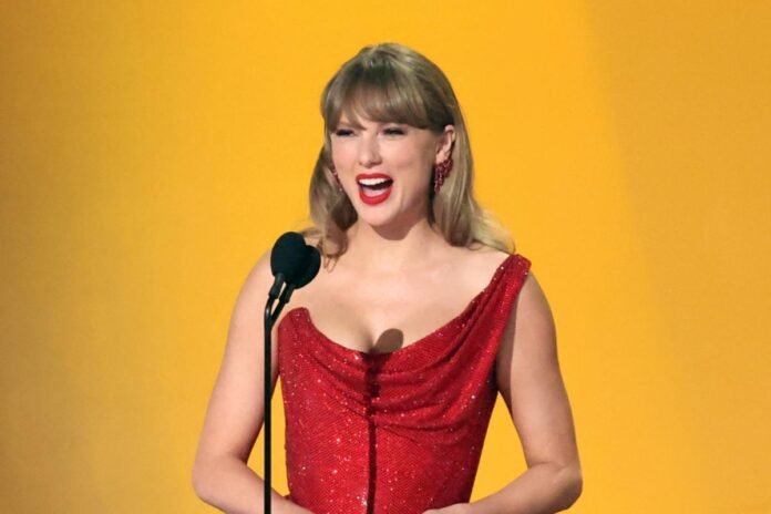 Taylor Swift Teases Big Pop Album With Spotify Playlist
