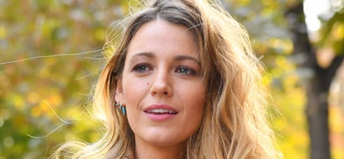 Blake Lively Flaunts Body In Vintage Bikini Shot, But Trolls Call Her ‘Flat’