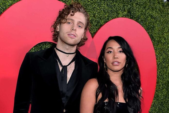 5SOS Singer Luke Hemmings Welcomes Baby with Wife Sierra Deaton
