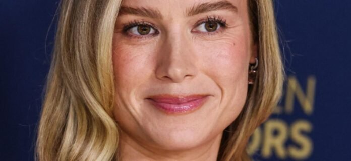 Brie-Larson-versace-1300.jpg Brie Larson Highlights 'Mermaid' Bikini Body In Underwater Swim