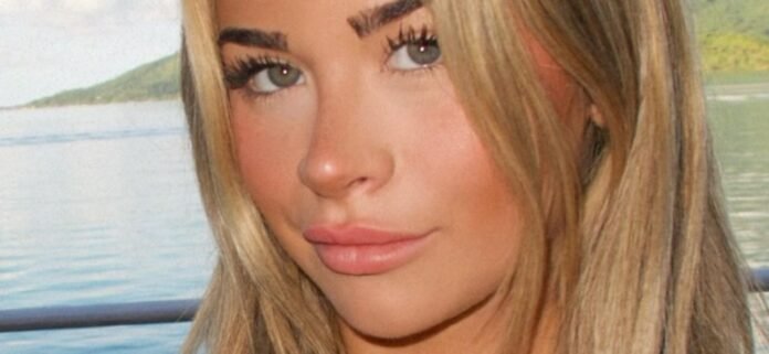 Emily Elizabeth Popping Out Of Her Plunging Bikini 'Congratulated' Poolside
