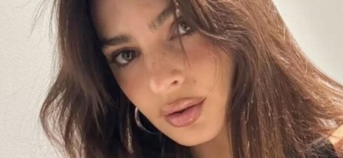 Emily Ratajkowski Popping Out Her String Bikini Has 'Hourly' Rate Discussed