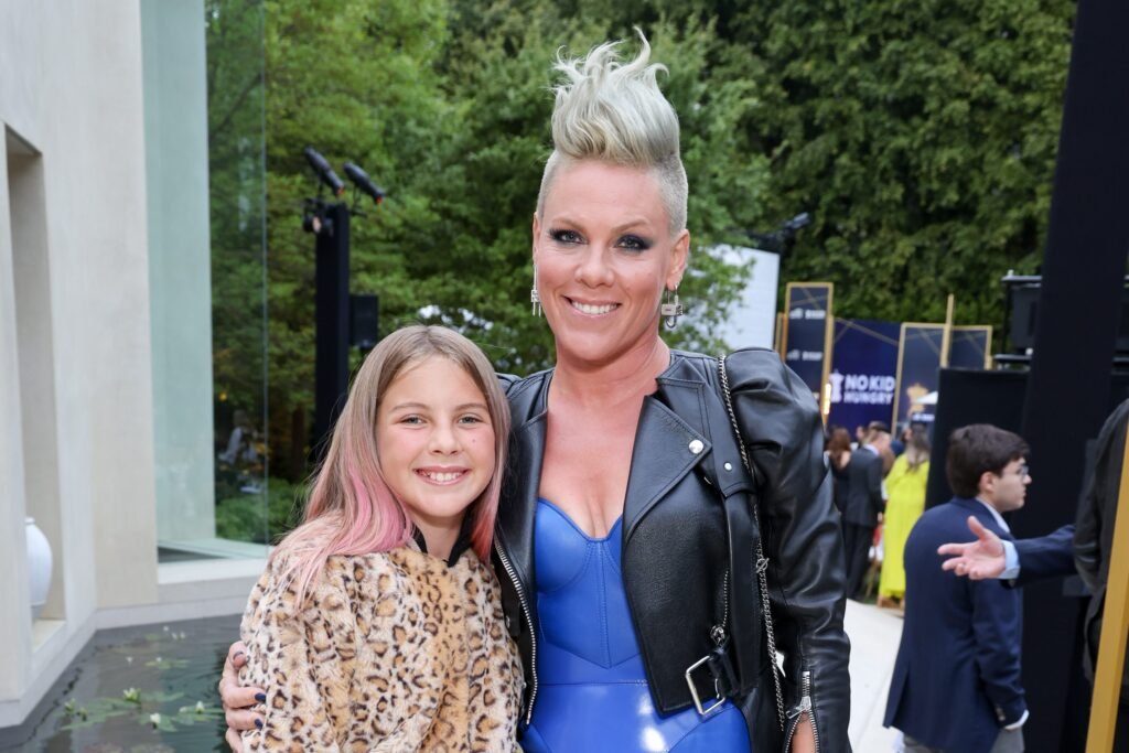 Willow Sage Hart: 5 Things to Know About Pink’s Teenage Daughter
