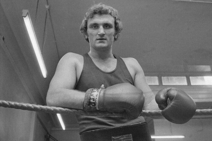 Joe Bugner, Boxer Who Fought Muhammad Ali, Dies at 75