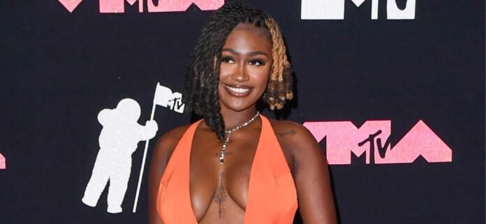 Kaliii Flaunts New Weight In Swimsuit, Gets Slammed By Critics