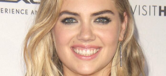 Kate Upton Exposing Chest In Wet Pool Tee Shows Her 'Tice Nitties'