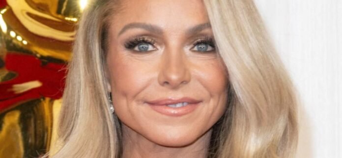 Kelly Ripa In Slinky Braless Dress Should 'Eat A Sandwich'