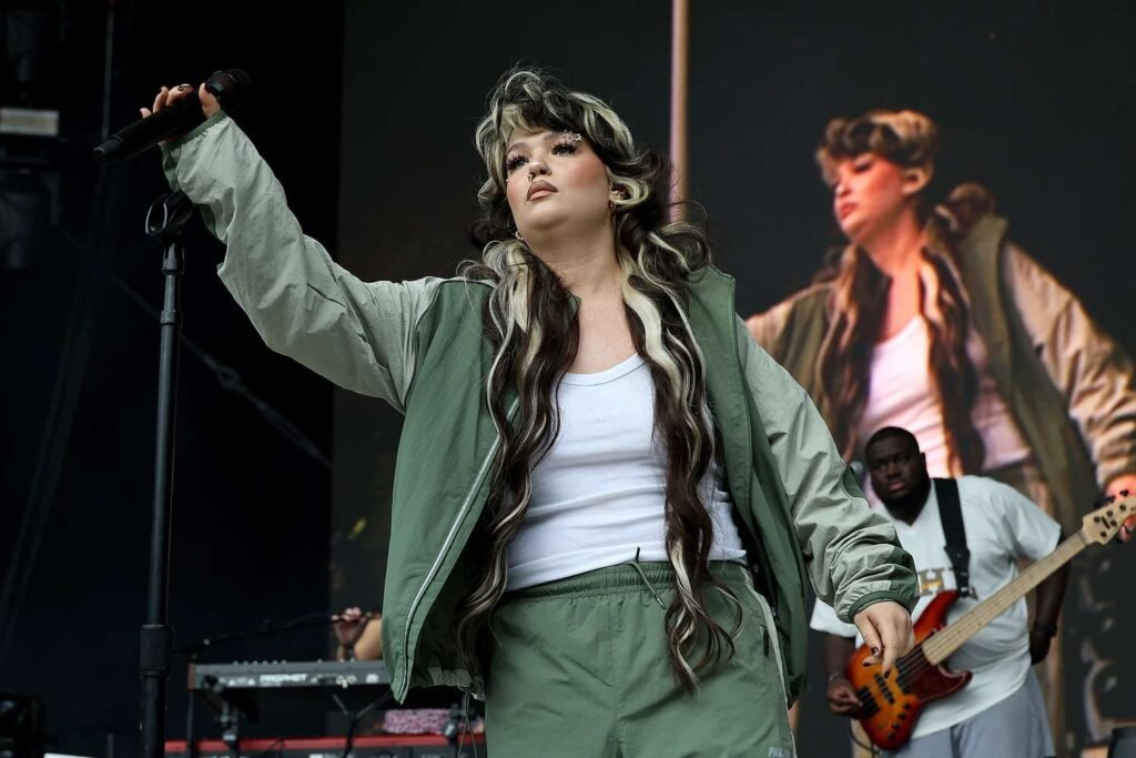 Lola Young Cancels Music Festival Performance After Collapsing Onstage: