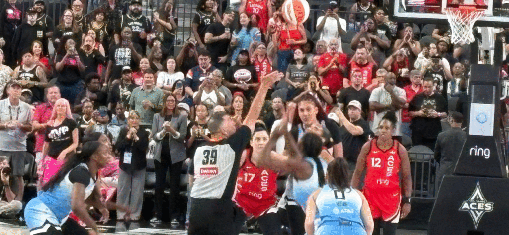 Another Game, Another W: Las Vegas Aces Get 14th Straight Win Sunday Against Chicago Sky
