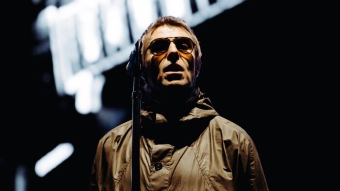 Oasis Dedicate “Live Forever” Performance to Minneapolis Shooting Victims