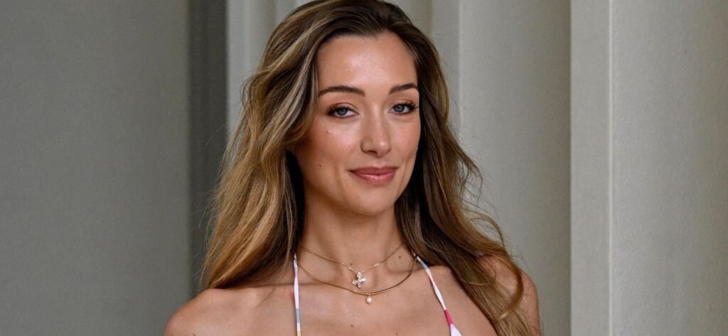 Penny Lane’s Bikini Photo Shows ‘A Bucket Full Of Side Boob’