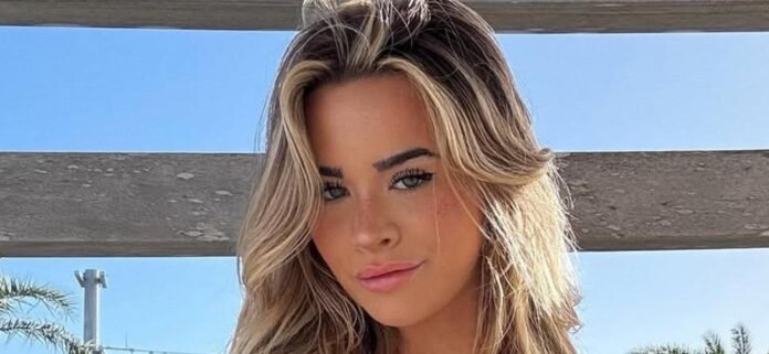 Emily Elizabeth In World's Tiniest Bikini Asked 'Aren't You Cold?'