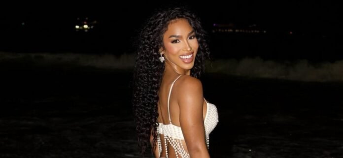 Virginia Sanhouse In Tiny Crochet Bikini 'Needs A Boyfriend'