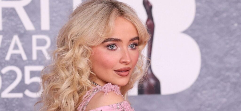 Sabrina Carpenter Leaves Fans 'Thirsty' In Skimpy Denim Two-Piece