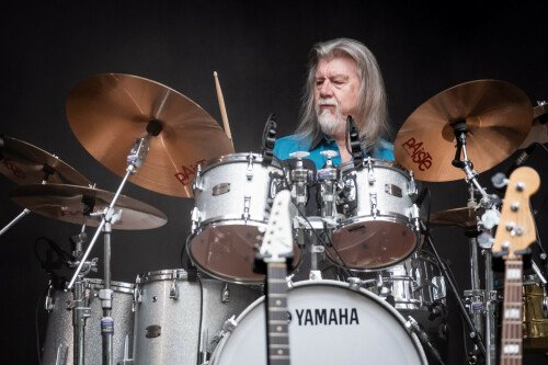 10cc-will-be-without-their-long-standing-drummer-from-next-y.jpg 10cc star quits band due to 'rigours of touring'