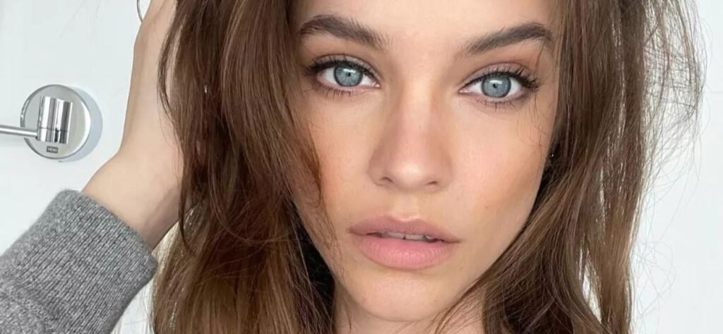 Barbara Palvin Highlighting Her G-String 'Looks Like A Billion-Dollar Painting'