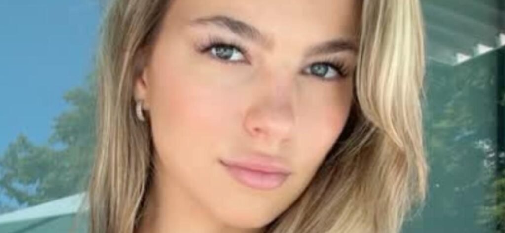 Grace Boor Sunbathing In String Bikini Shows Off Her 'Mangoes' Poolside