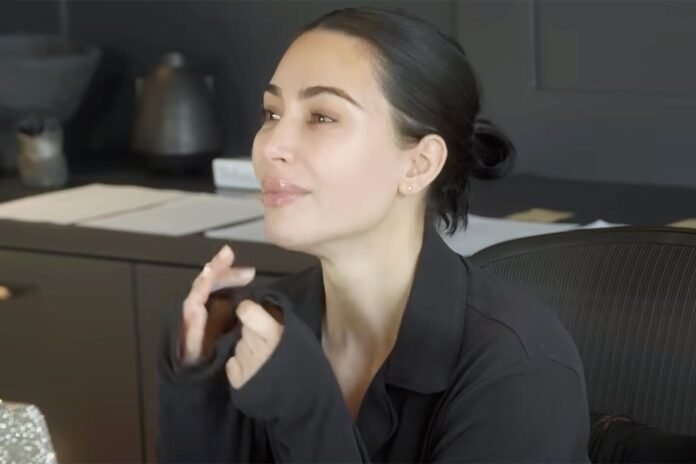 Kim-Kardashian-1-100125-05cd3e9dc25242b1912493fcbe77893b.jpg Kim Kardashian Says ‘Someone Extremely Close’ to Her ‘Put a Hit Out on My Life’