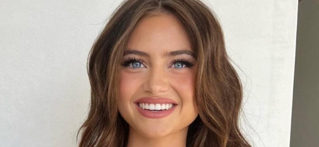 Heidi Klum's Daughter Highlights '12 Out Of 10' Body In Plunging Bikini