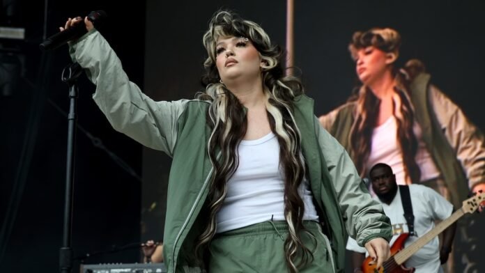 Lola Young Announces Hiatus “To Work on Myself” After Collapsing Onstage at All Things Go NYC