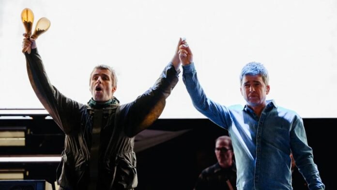 Oasis-Paul-Bonehead-Arthurs-replacement-Mike-Moore.jpg Oasis Reveal Tour Replacement for Paul “Bonehead” Arthurs