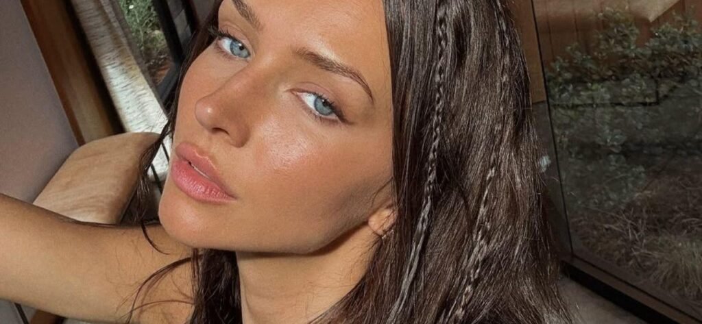 Rachel Cook Is ‘Perfection Itself’ In Fiery Red Bikini