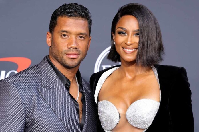 Russell-Wilson-and-Ciara-01-070623-a6db6148e9334ac0bdfe8514ee9062bf.jpg Russell Wilson Celebrates Wife Ciara's 40th Birthday: Photo